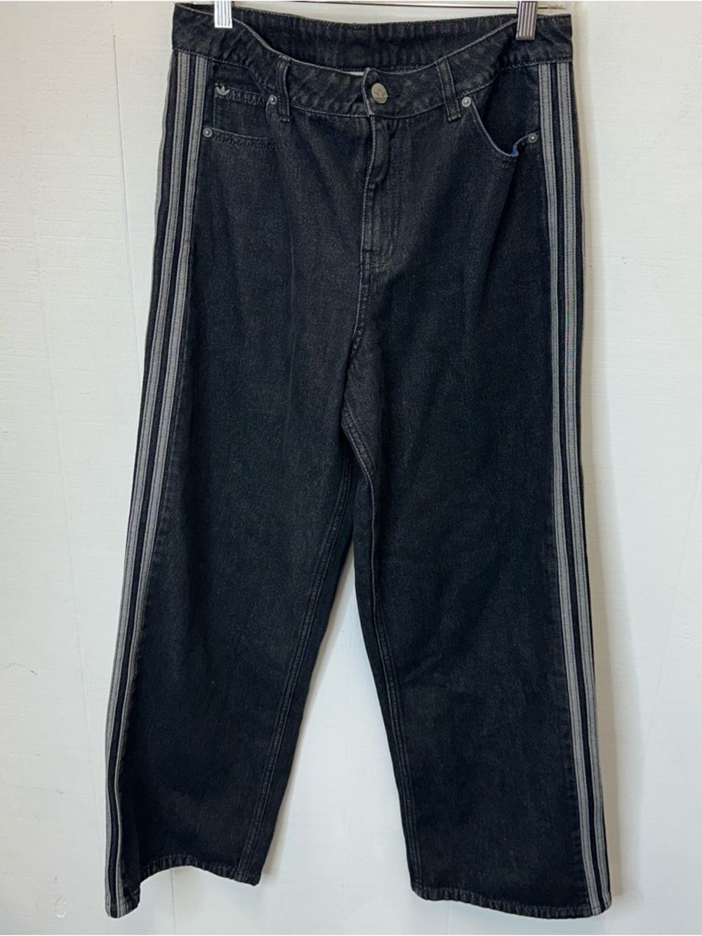 Adidas 32x32 Black Denim Jeans with Gray Side Stripes Wide Leg